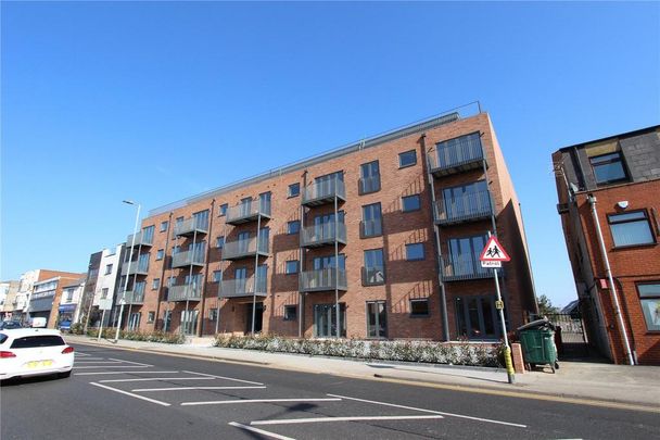 2 bedroom apartment to rent - Photo 1
