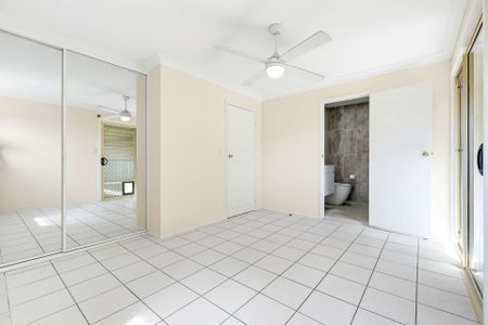 Spacious updated 4-Bedroom Family Home with Ample Parking - Photo 3