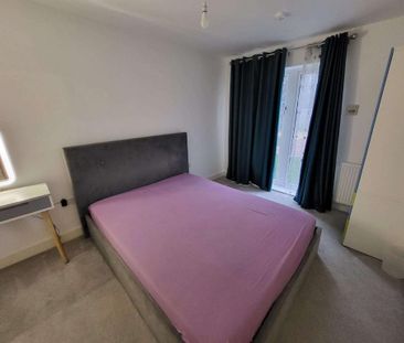 2 bedroom maisonette to rent - Photo 6