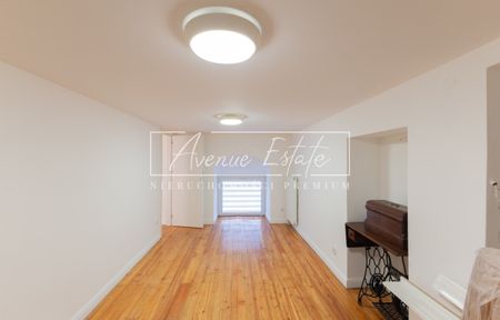 Warszawa, Śródmieście, Śródmieście Ujazdów, Aleje Ujazdowskie - Photo 2