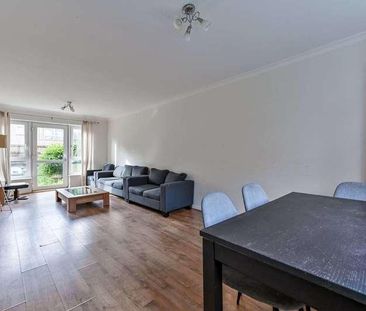 Patrick Connolly Gardens, Bow, E3 - Photo 4