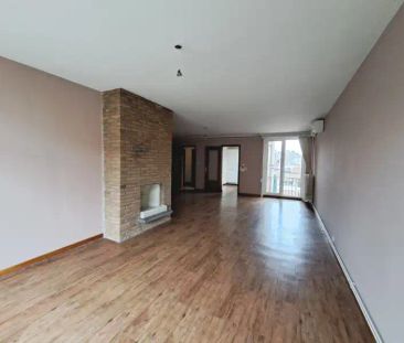 Ruim 3-slaapkamerappartement met 2 terrassen te huur in Sint-Andrie... - Photo 2