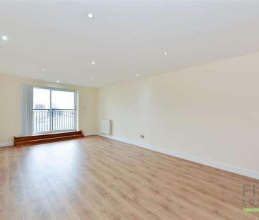 Studley Court, James Town Way, E14 - Photo 1