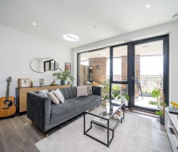 3 bedroom flat to rent - Photo 2