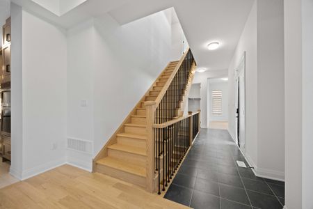 For Lease - 33 Spiritwood Way, Brampton, Ontario - Photo 4