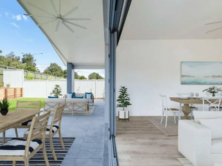 4 BEDROOM EXECUTIVE HOME - Photo 2