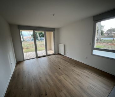 Location Appartement 2 pièces 44m² EAUNES 31600 - Photo 2