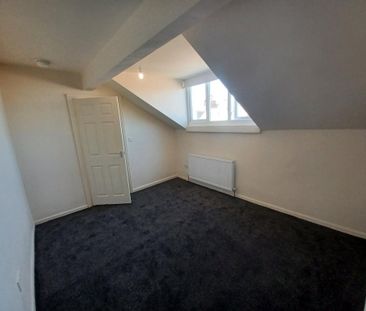 2 bedroom end of terrace house to rent - Photo 6