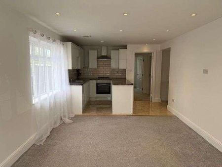 Coulsdon Road, Old Coulsdon, Surrey, CR5 - Photo 5
