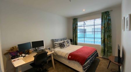 A Contemporary Haven.... - Photo 2