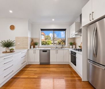 Comfort, Space & Convenience in Keilor Downs! - Photo 6