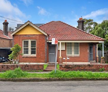 Cosy two-bedroom in the heart of Marrickville - Photo 5