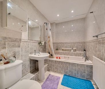 2 bedroom flat to rent - Photo 6