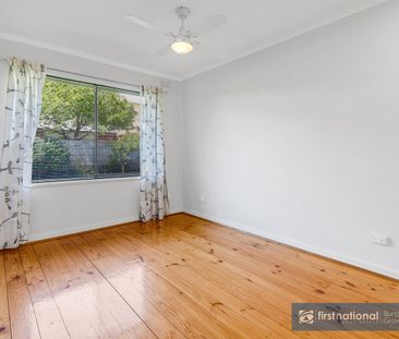 WELL PRESENTED TWO BEDROOM UNIT OFFERING A GREAT LIFESTYLE - Photo 3