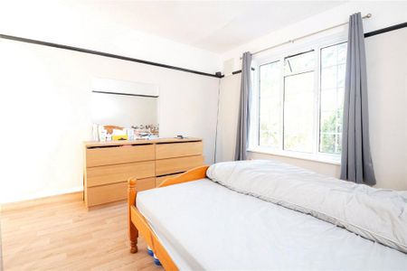 3 bedroom maisonette to rent - Photo 4