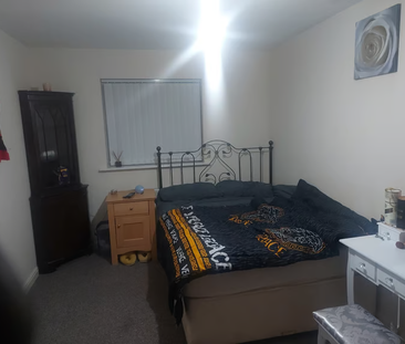 1 bedroom in a house share to rent - Photo 4