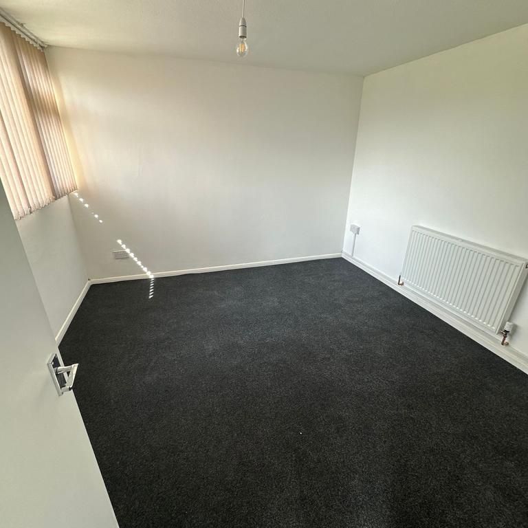 4 bedroom house to rent - Photo 1