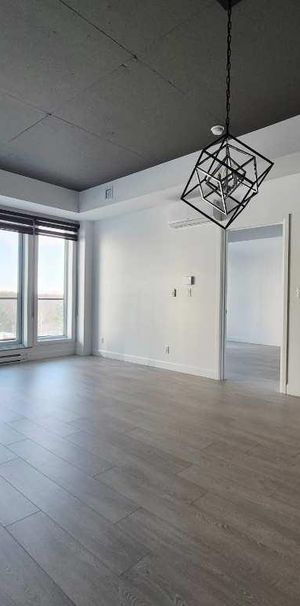 2 Mois Payé Grand et magnifique appartement condo 3 1/2 en CESSION BAIL - Photo 1