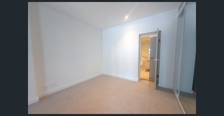 Executive Apartment in convenient location - Photo 4