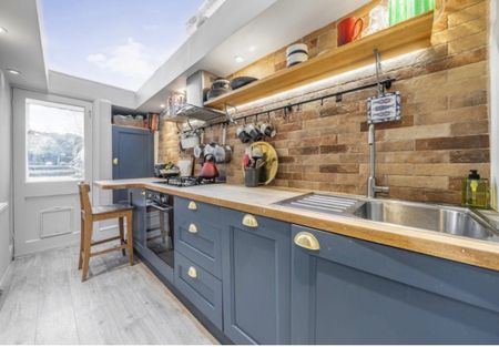 2 Bed Flat, Rosebery Road, SW2 - Photo 5