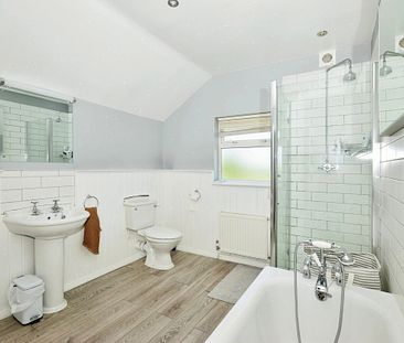 3 bedroom terraced house to rent - Photo 5