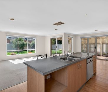 LAKESIDE LIVING! - Photo 3