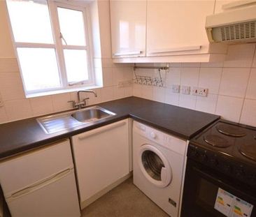 1 bedroom flat to rent - Photo 3