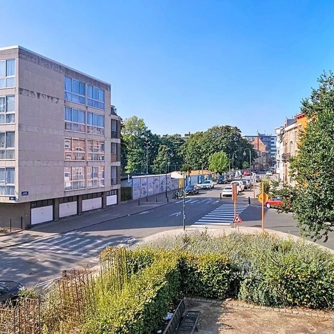 Appartement te huur in Ukkel voor € 1.150 met 1 slaapkamer - Foto 1