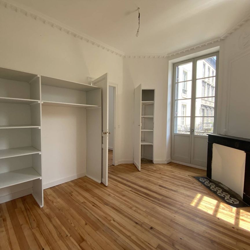 A LOUER APPARTEMENT T2 BORDEAUX - SAINT PIERRE - Photo 1