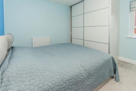 3 bedroom semi-detached house to rent - Photo 3