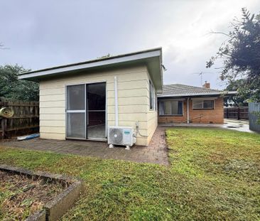 34 Campbell Parade, Cranbourne VIC - Photo 2
