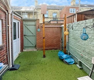 2 bedroom end of terrace house to rent - Photo 5