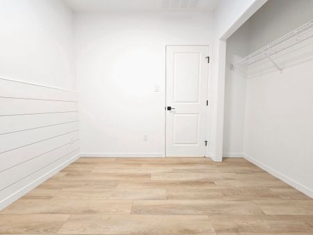 2 & 3 Bedroom Townhouse Style Units in Westwood - SF190 - Photo 2