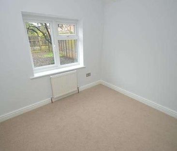 Bedroom Detached Bungalow In Farncombe, GU7 - Photo 6