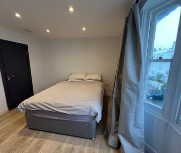 Room in a Shared House, Upper North Street, BN1 - Photo 4