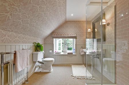 5 bedroom detached house to rent - Photo 5