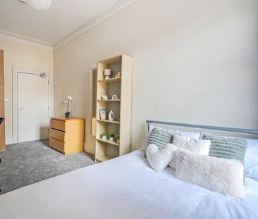 9 Bed Semi-Detached House, Upper Hanover Street, S3 - Photo 3