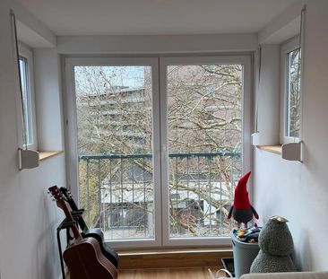 Moderne & helle Dachgeschosswohnung mit Wohnküche – 55 m² - Photo 1