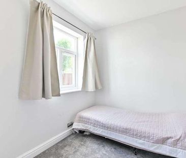 Lovat Close, Dollis Hill, NW2 - Photo 3