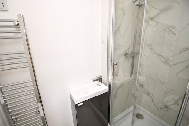 Mount Court, CH60 4RB, Heswall - Photo 1