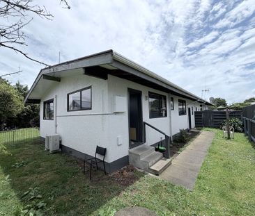 Feilding - Photo 4