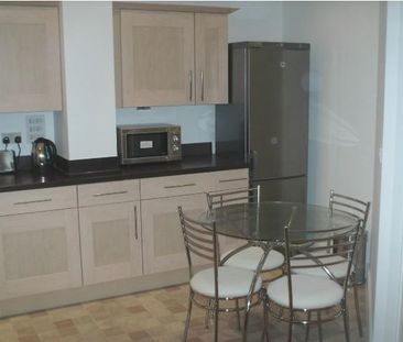 2 bedroom flat to rent - Photo 4