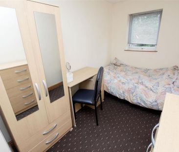 6 bedroom house to rent - Photo 4