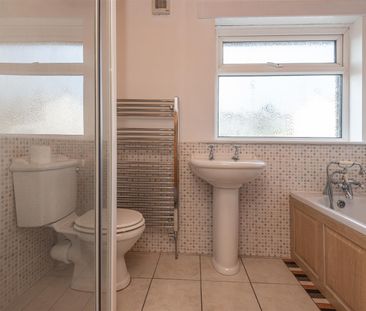 3 bed terraced house to rent in North Royd, Barkisland, Halifax - Photo 5