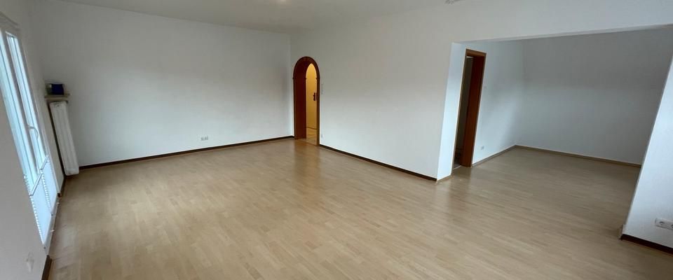 2.5 Raum-Wohnung mit Einbauküche und Balkon - Photo 1