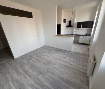 Location Appartement 1 pièce 31m² MARSEILLE 3ème - Photo 6