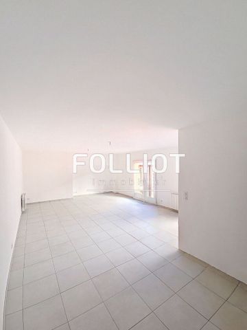 À louer : Appartement T4 entièrement rénovée ? Quartier Jeanne d'Arc, Fougères - Photo 4