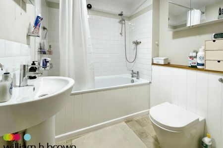 Spencer Road - Photo 2