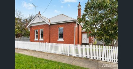 Without Doubt One of Williamstown’s Most Beautiful Federation Era Properties - Photo 3