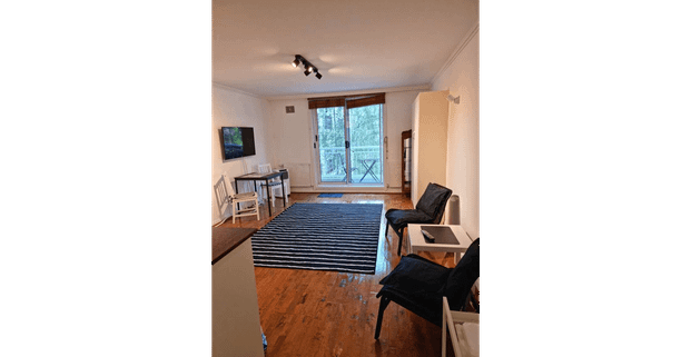 Charming studio next to Toorak Village - Photo 1